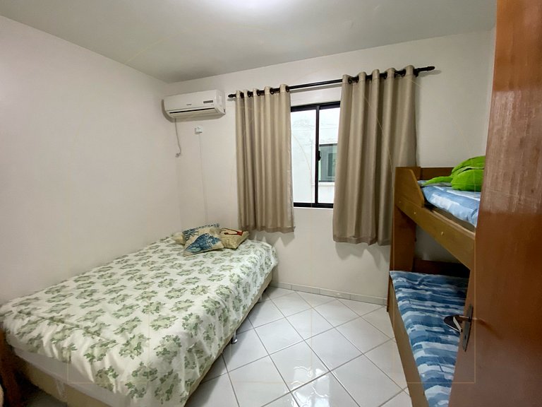 Apartamento 2 dormitórios 07 pessoas em Bombas