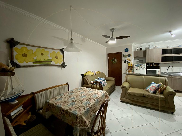 Apartamento 2 dormitórios 07 pessoas em Bombas
