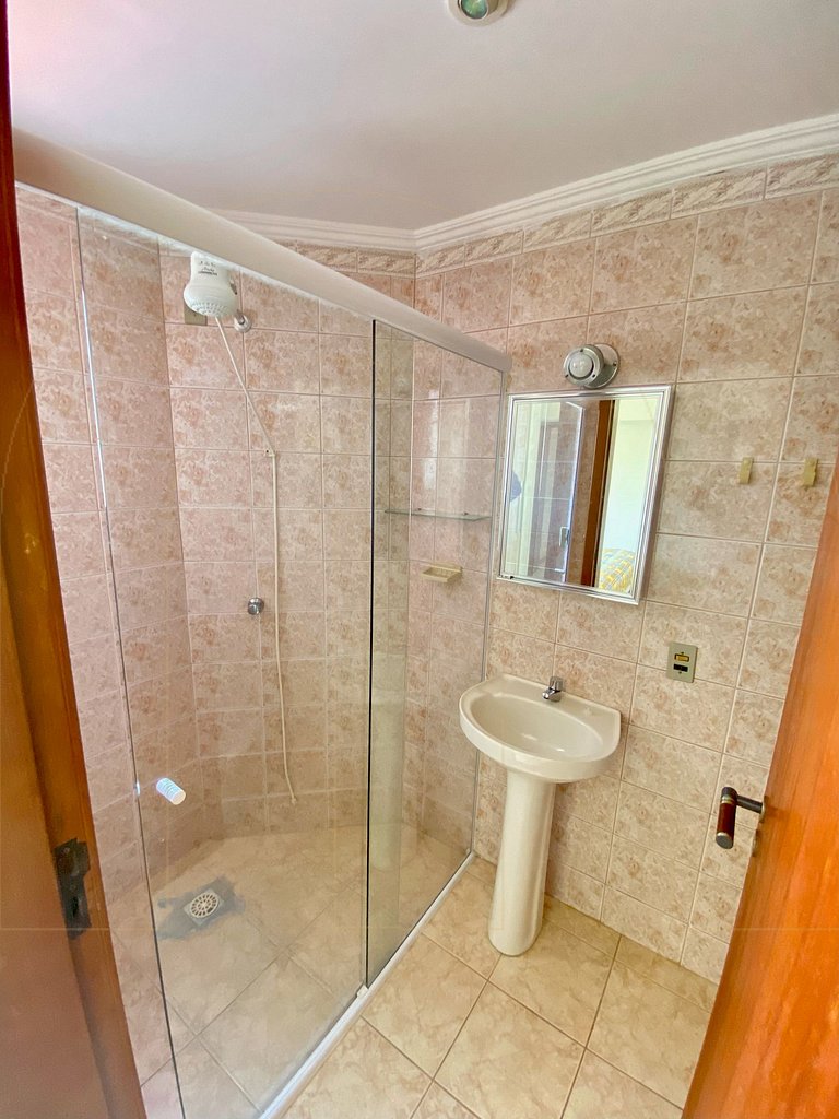 Apartamento 3 dormitórios em Bombas