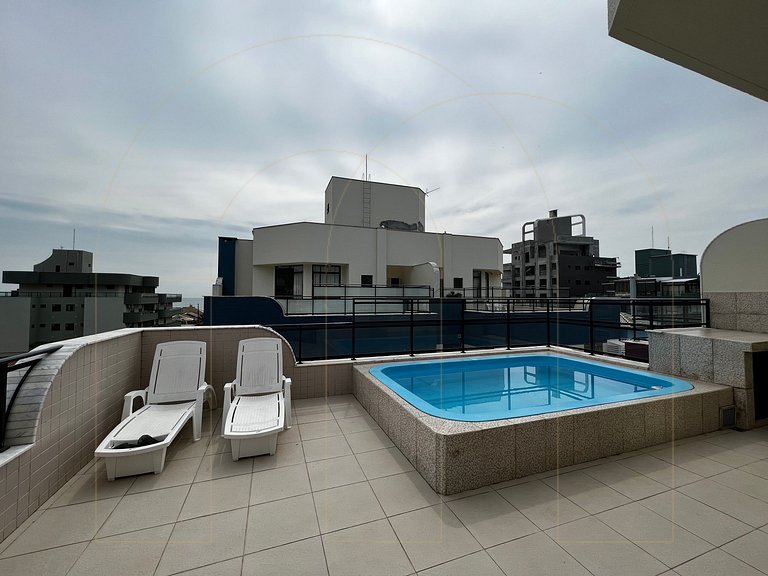 Cobertura Duplex com piscina a 80 metros do mar