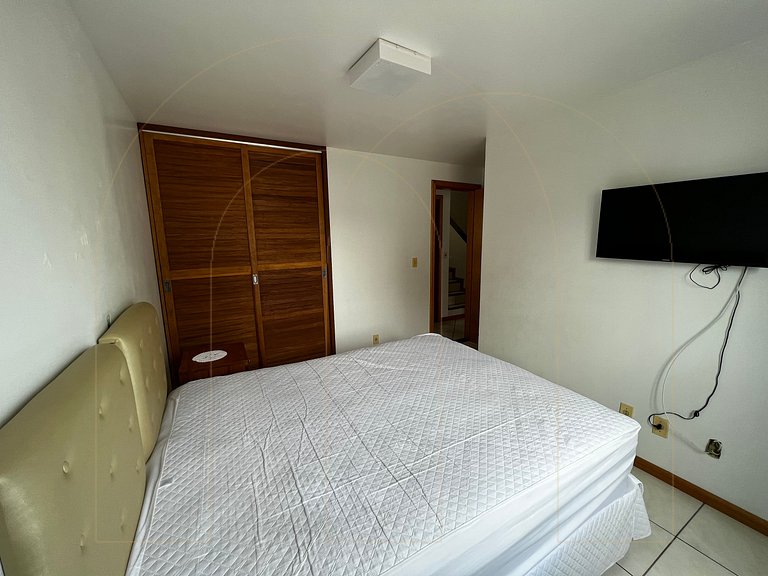 Cobertura Duplex com piscina a 80 metros do mar