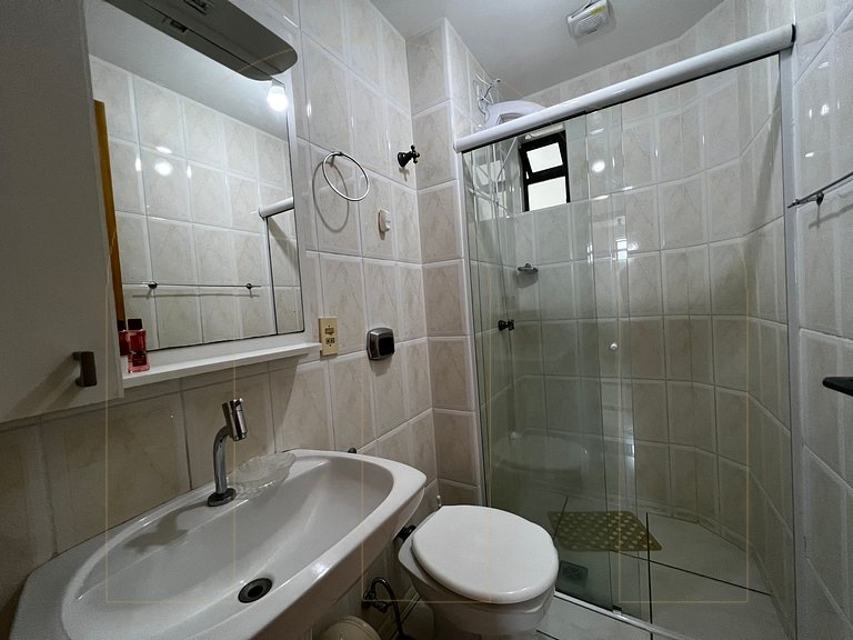 Cobertura Duplex com piscina a 80 metros do mar