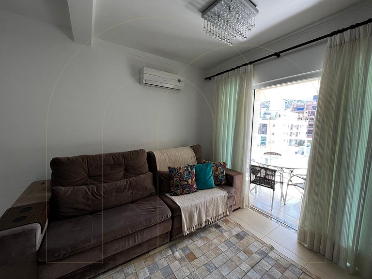 Apartamento amplo 3 quartos, 100 metros do mar.