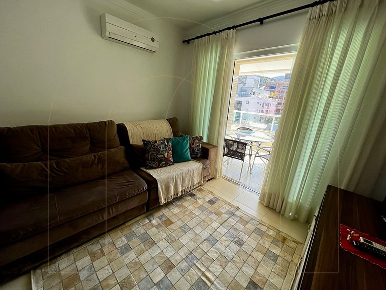 Apartamento amplo 3 quartos, 100 metros do mar.