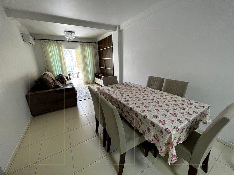 Apartamento amplo 3 quartos, 100 metros do mar.