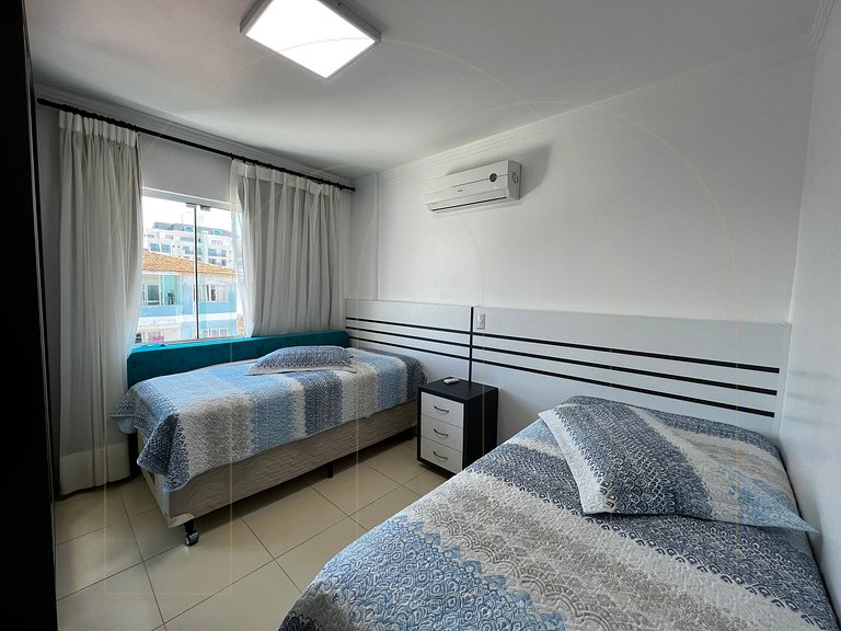 Apartamento amplo 3 quartos, 100 metros do mar.