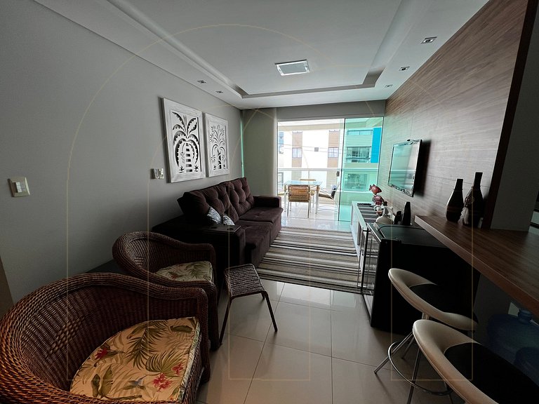 Excelente apartamento 3 quartos em 50 mt da avenida em Bomba