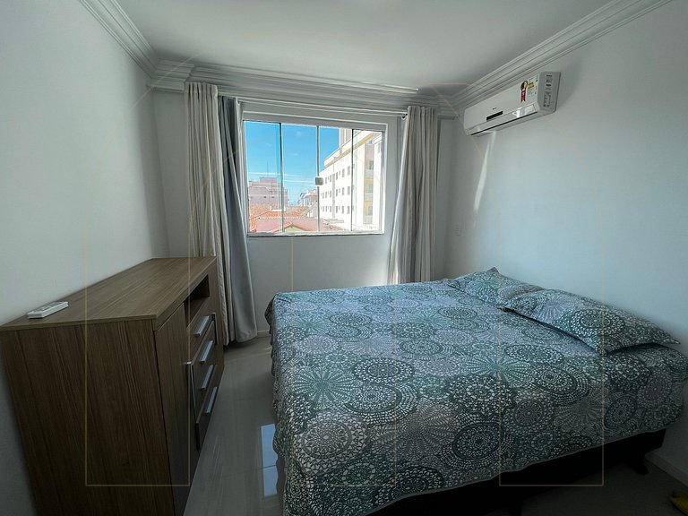 Apartamento a 100mt da praia de Bombas