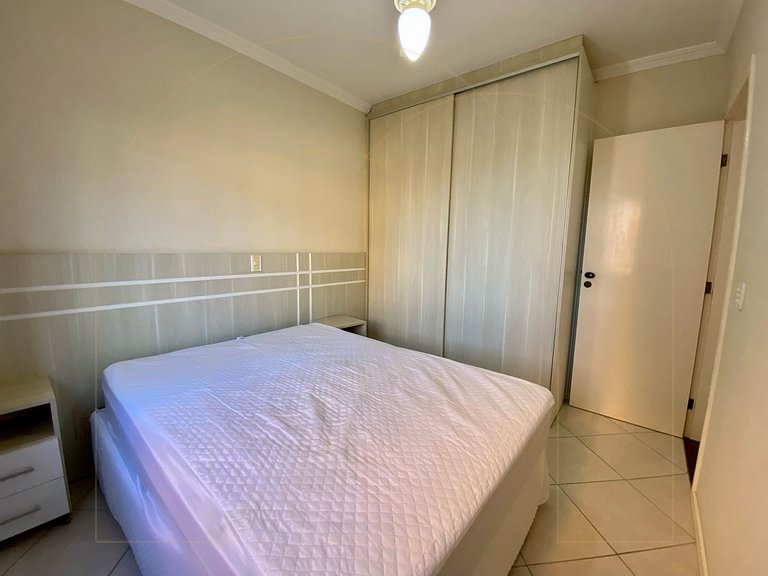 Apartamento 01 quarto, 50 metros da Avenida de Bombas.