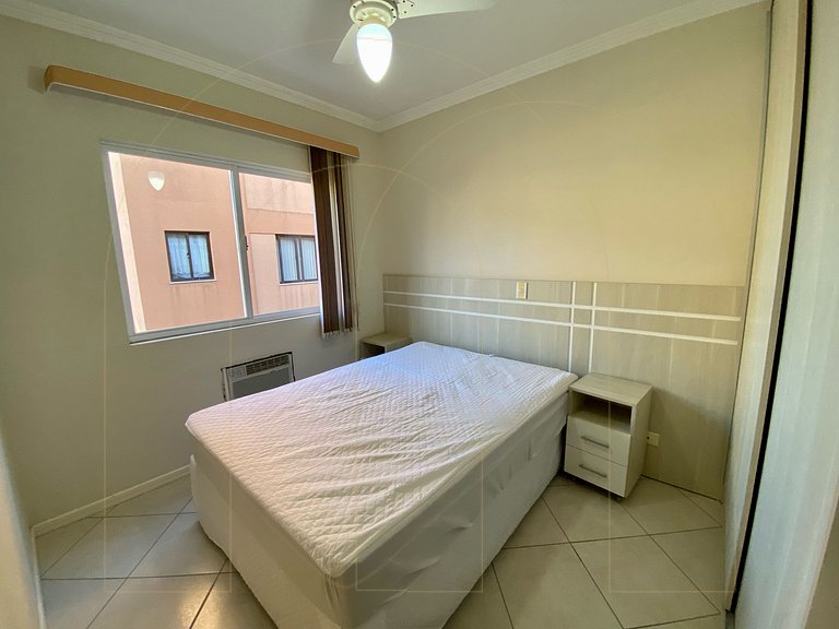Apartamento 01 quarto, 50 metros da Avenida de Bombas.