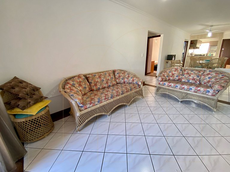 Apartamento 3 dormitórios prox. do Mar Bombas