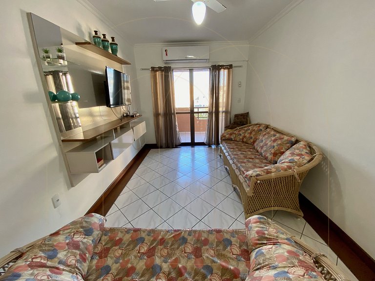 Apartamento 3 dormitórios prox. do Mar Bombas
