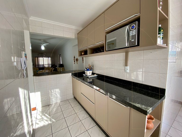 Apartamento 3 dormitórios prox. do Mar Bombas
