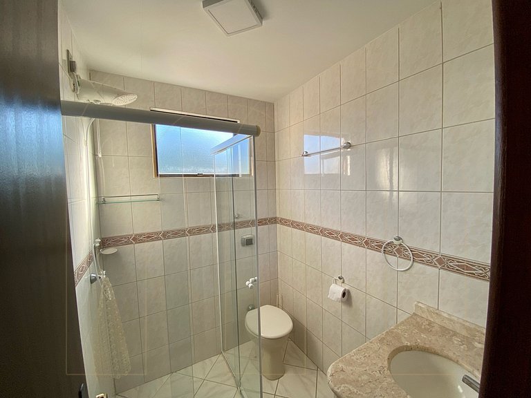 Apartamento 3 dormitórios prox. do Mar Bombas