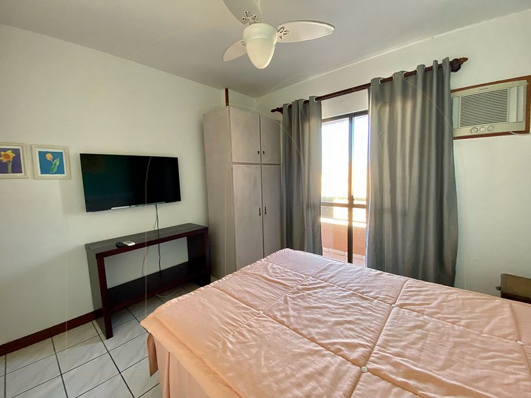Apartamento 2 dormitórios prox. do mar em Bombas