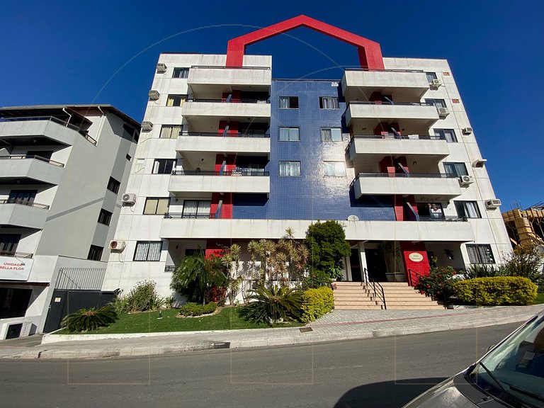 Apartamento 2 quartos 80 mt da Praia em Bombas