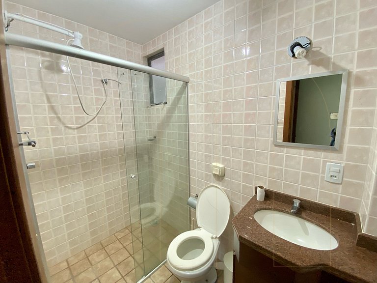 Apartamento 4 dormitórios 80 mt do mar de Bombas