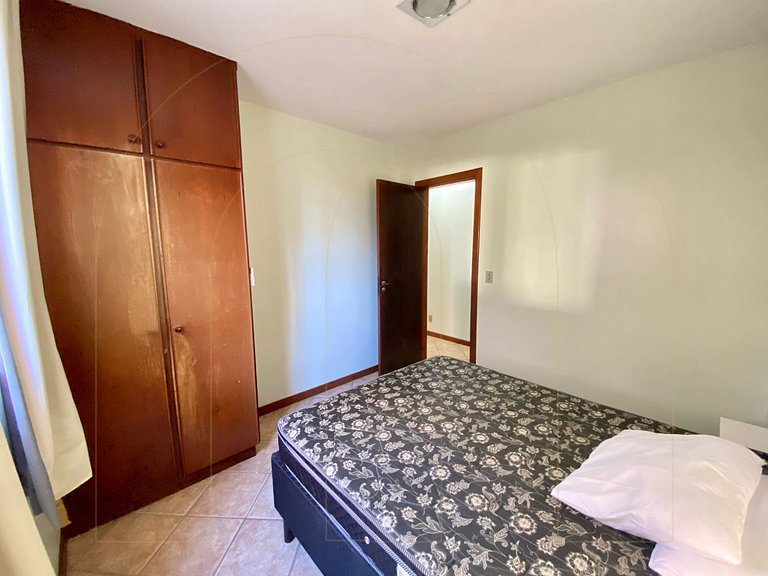 Apartamento 4 dormitórios 80 mt do mar de Bombas