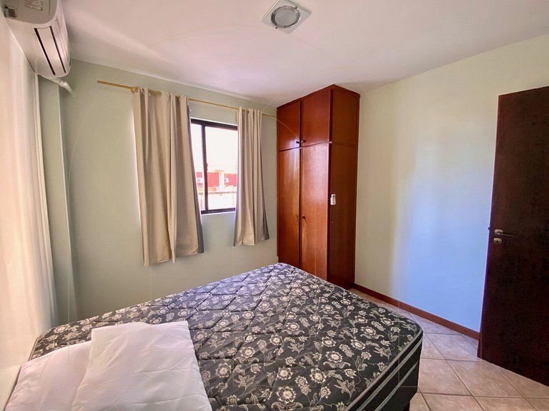Apartamento 4 dormitórios 80 mt do mar de Bombas