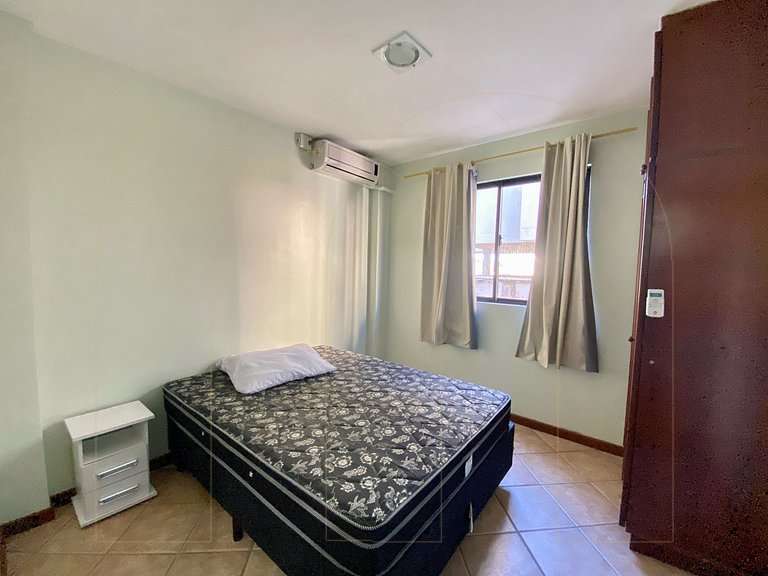 Apartamento 4 dormitórios 80 mt do mar de Bombas