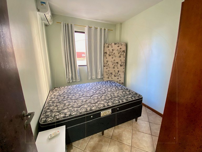 Apartamento 4 dormitórios 80 mt do mar de Bombas