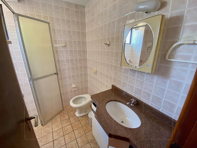 Apartamento 2 quartos 80 mt da Praia em Bombas