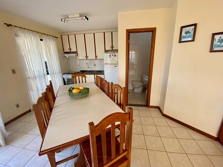 Cobertura Duplex com piscina e vista mar em Bombas