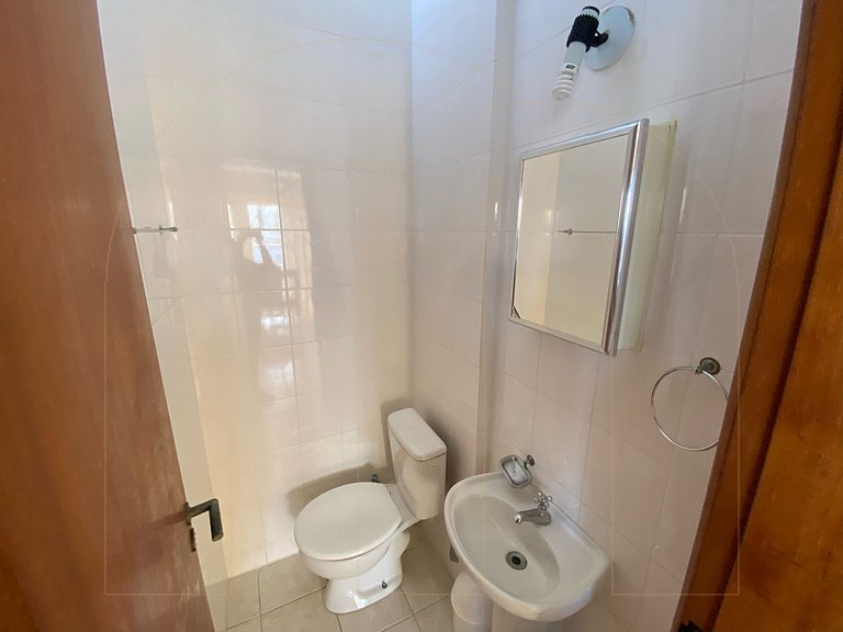 Cobertura Duplex com piscina e vista mar em Bombas