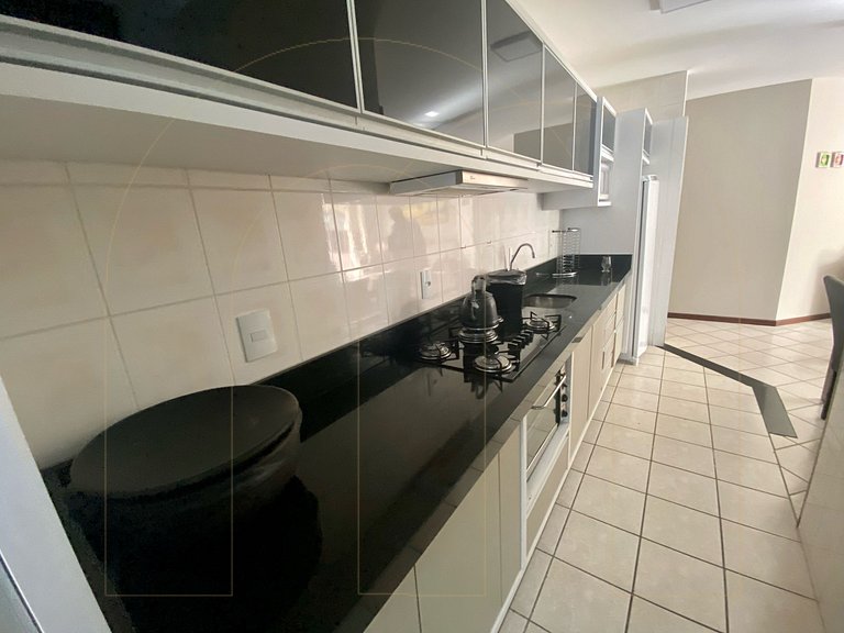 Excelente apartamento 3 dormitórios 80 mt da Praia