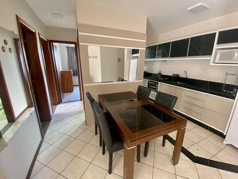 Excelente apartamento 3 dormitórios 80 mt da Praia