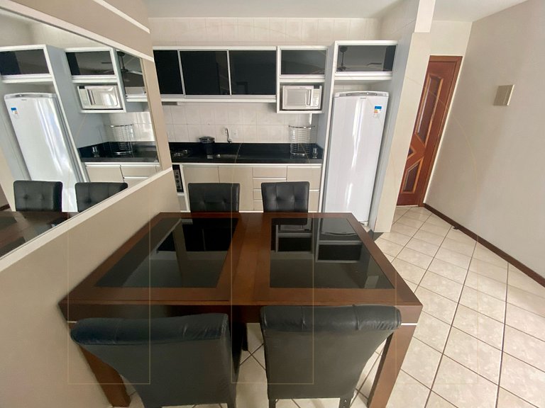 Excelente apartamento 3 dormitórios 80 mt da Praia
