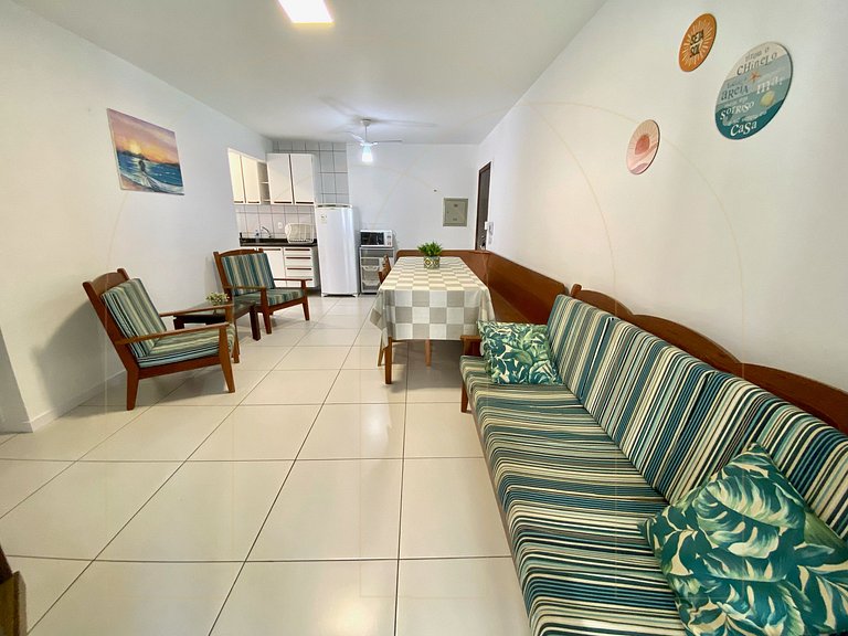 Apartamento 2 dormitórios na Avenida de Bombas/Edif. Tania 2