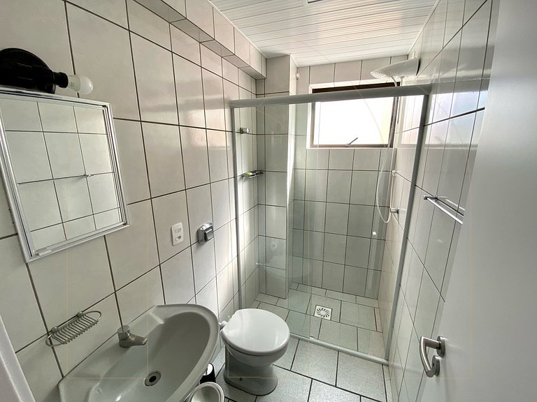 Apartamento 2 dormitórios na Avenida de Bombas/Edif. Tania 2