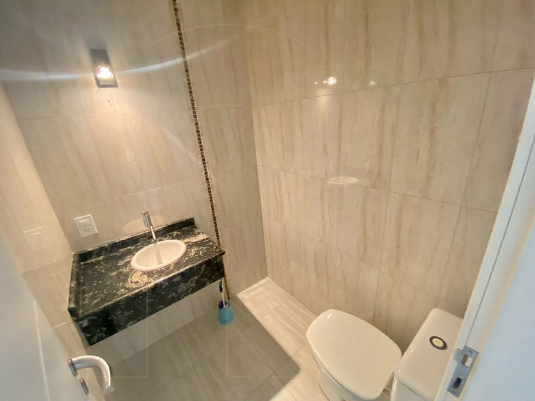 Cobertura 3 Suítes com Piscina