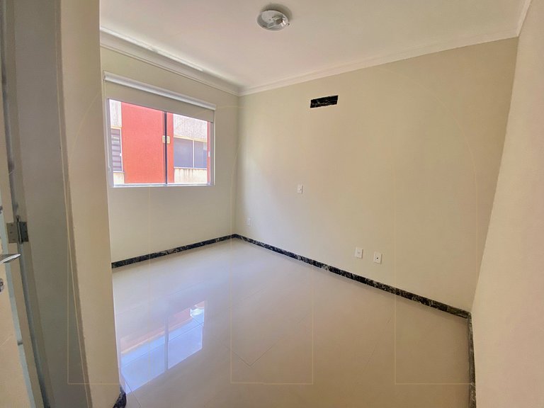 Cobertura 3 Suítes com Piscina