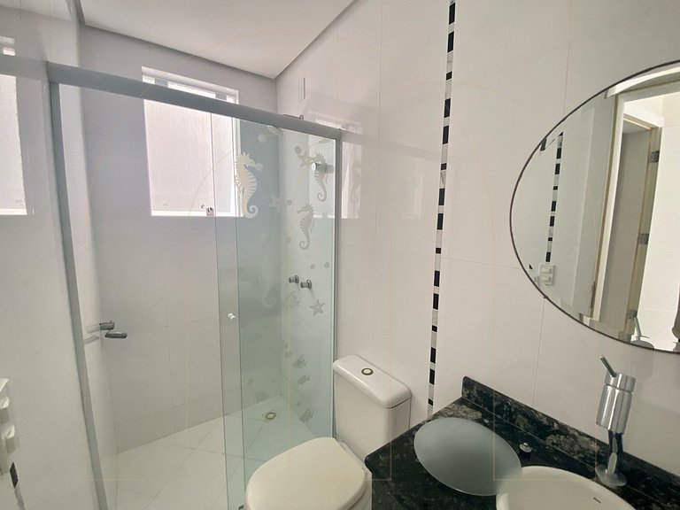 Cobertura 3 Suítes com Piscina