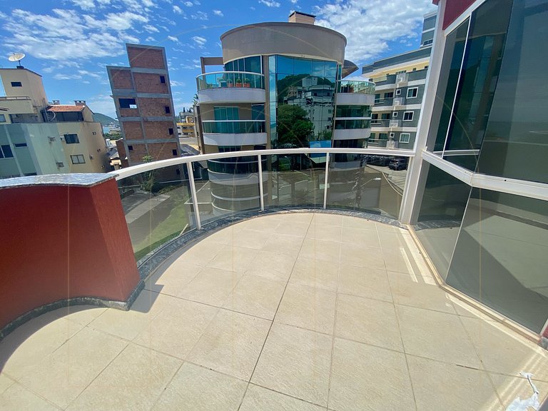 Cobertura 3 Suítes com Piscina