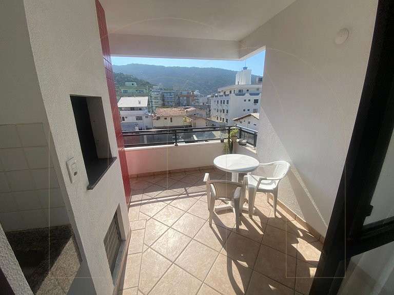 Apartamento 2 dormitórios com vista mar, 80mt da praia