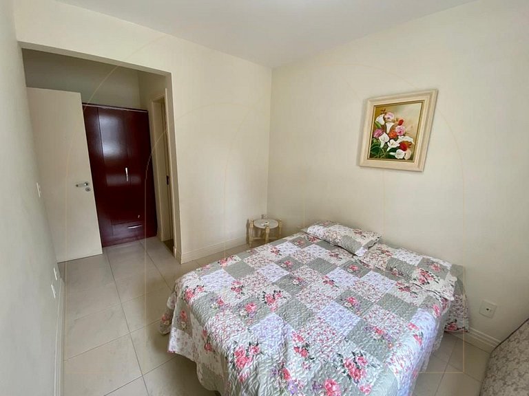 Apartamento 3 dorm. prox. da praia em Bombas.