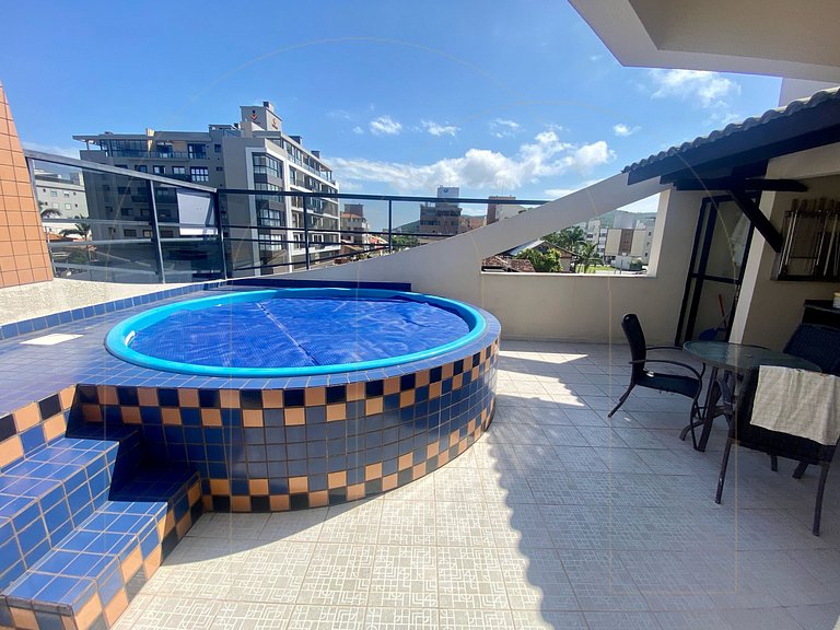 Cobertura com Piscina, 30mt do mar
