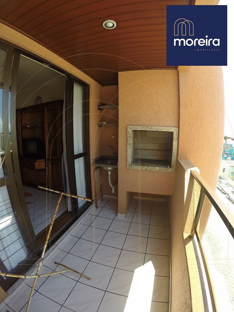 Apto 2 dorm. poucos metros da praia.
