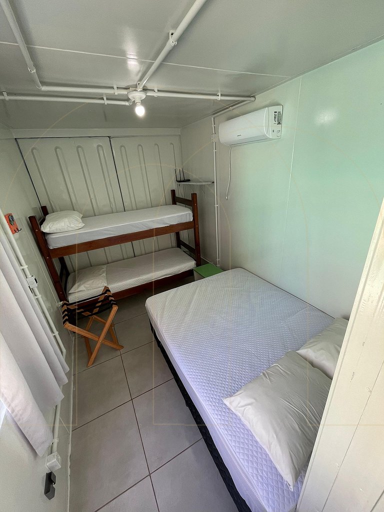 *Casa com Piscina a 160m da Praia de Mariscal, Bombinhas*