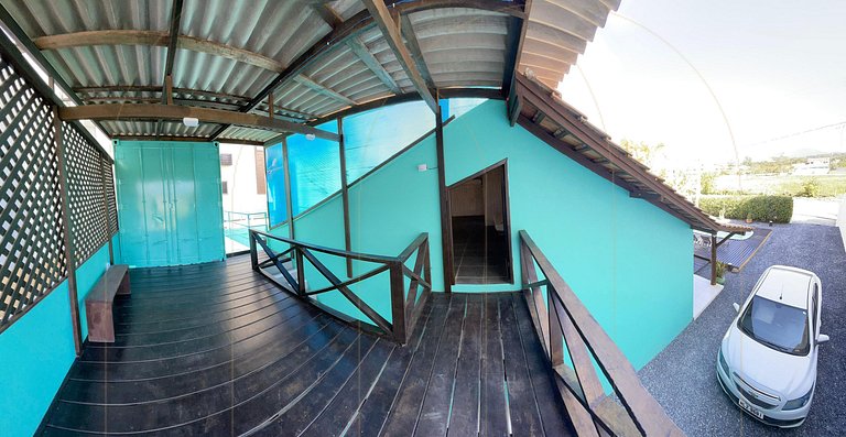*Casa com Piscina a 160m da Praia de Mariscal, Bombinhas*