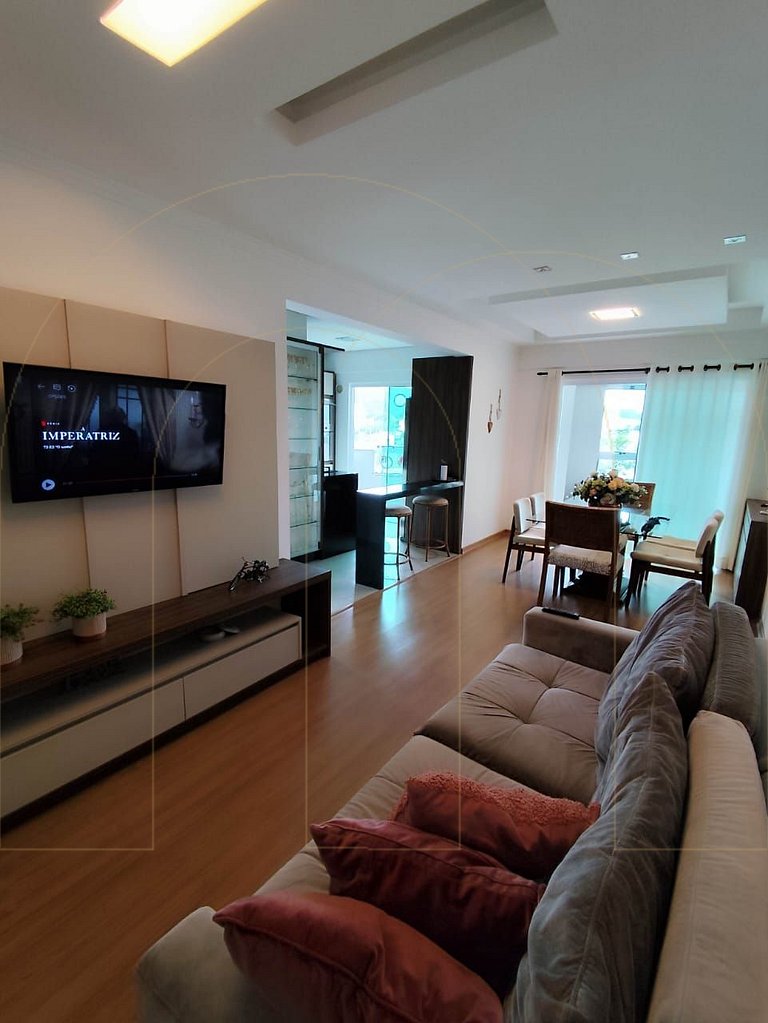 Lindo apartamento de 3 quartos em Bombas