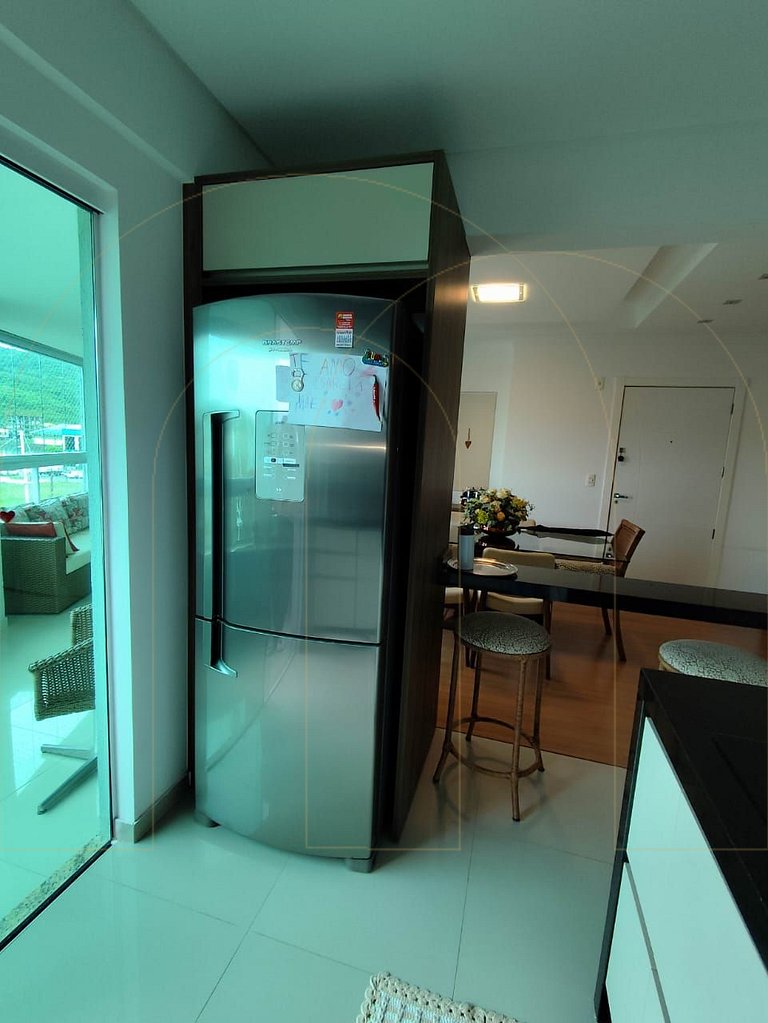 Lindo apartamento de 3 quartos em Bombas