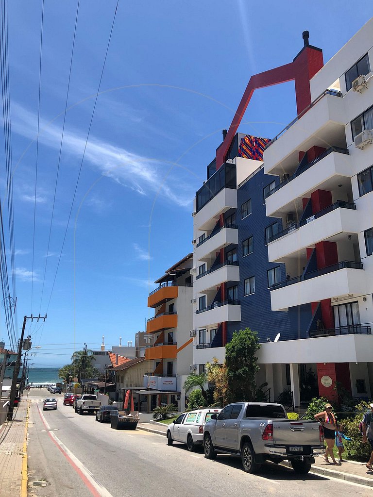 Apartamento 2 dormitórios com vista mar, 80mt da praia