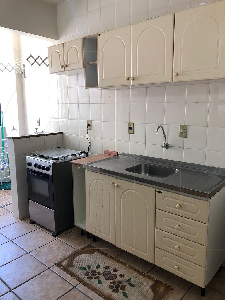 Apartamento 2 dormitórios com vista mar, 80mt da praia
