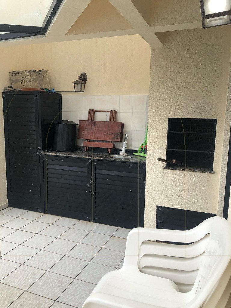 Cobertura Duplex com piscina e vista mar em Bombas