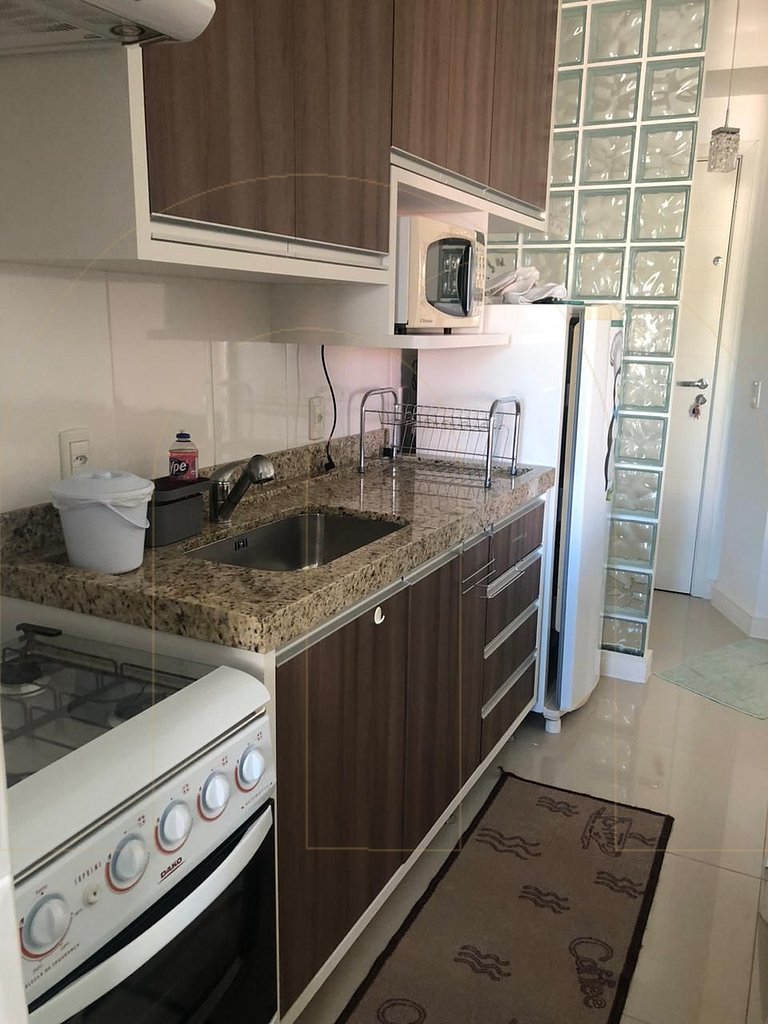Excelente apartamento de 3 dormitórios a 150m da praia de Bo