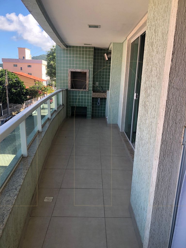 Excelente apartamento de 3 dormitórios a 150m da praia de Bo